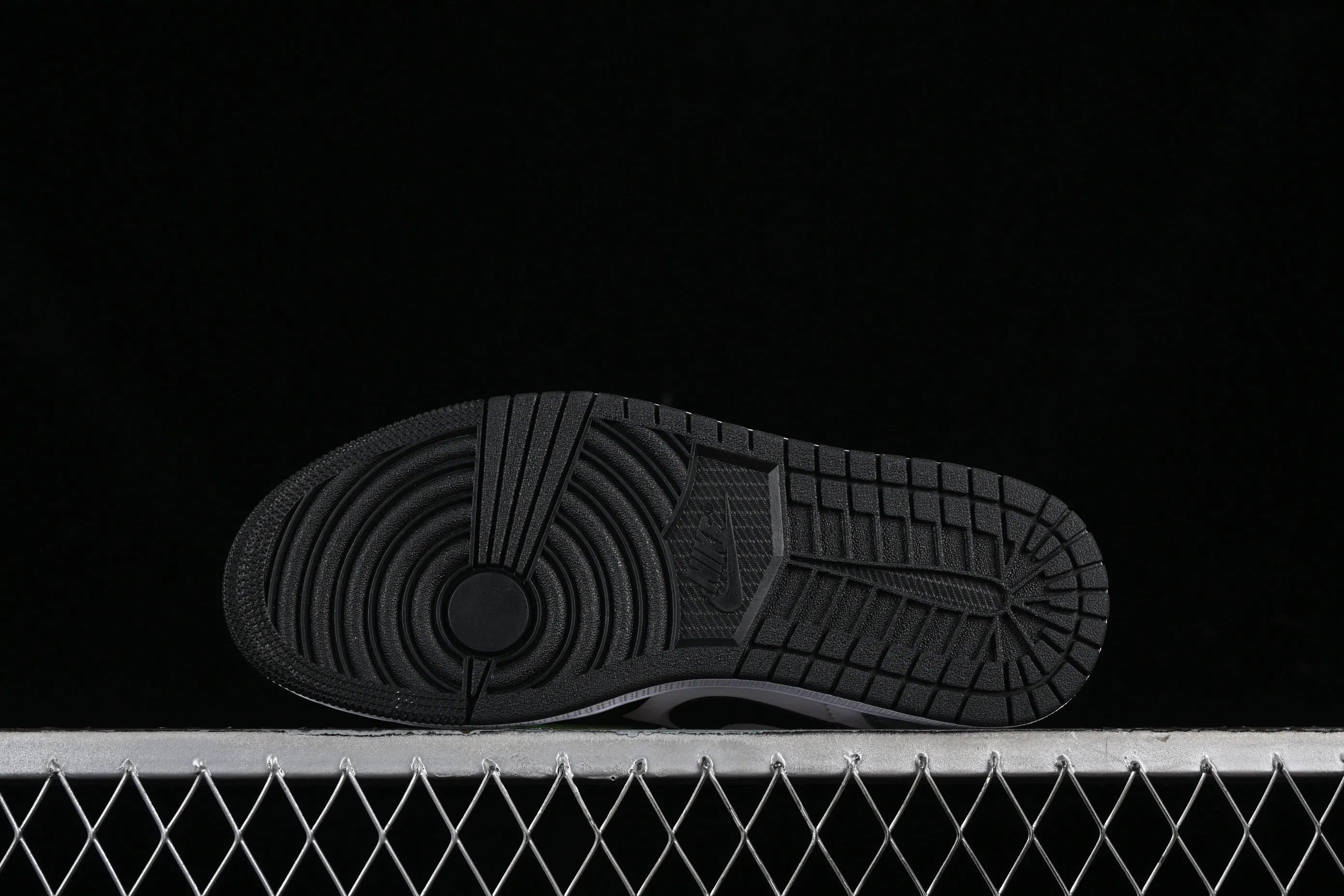 All categories Air Jordan Jordan series basketball shoes Air Jordan 1 Low Cost-effective version Air Jordan 1 Low AJ1 Joe 1 Santimes Laboratory Interstellar Exploration Land of Silence Low-top retro basketball shoes 553558-132